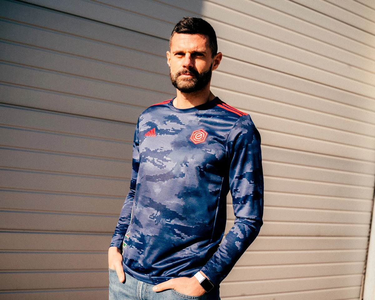 post card Loja online Fútbol Emotion Portugal - Blogs de futebol - Capsule collection adidas X Futbol Emotion especial 20 aniversario - 4.webp